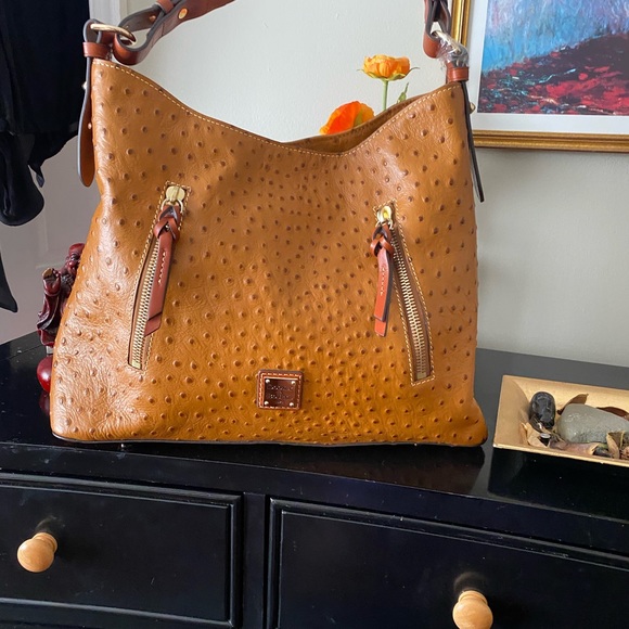 NWOT Dooney & Bourke Ostrich Camel Bag - Picture 11 of 11